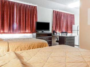 Room #49171408 at Mainstay Suites Knoxville Airport