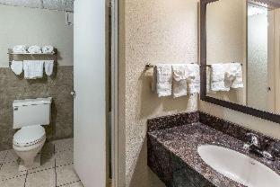 Room #48979813 at Baymont Inn & Suites by Wyndham Newton IA