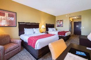 Room #27498107 at Comfort Inn & Suites Maingate South