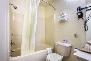 Room #48879708 at Econo Lodge Inn & Suites Flowood - Jackson Northeast