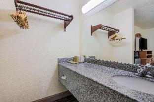Room #48879709 at Econo Lodge Inn & Suites Flowood - Jackson Northeast
