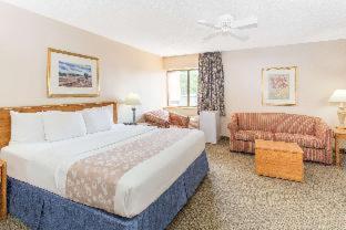 Room #51593817 at Baymont by Wyndham Davenport