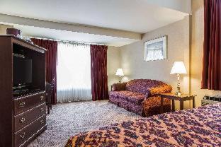 Room #28732907 at The Carriage House Inn Newport