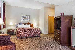 Room #28732908 at The Carriage House Inn Newport