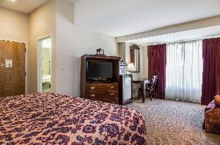 Room #28732908 at The Carriage House Inn Newport