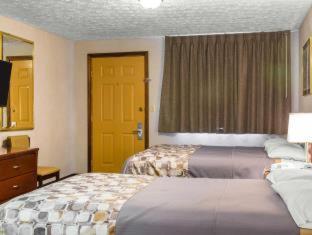 Room #32228720 at Rodeway Inn & Suites Branford - Guilford