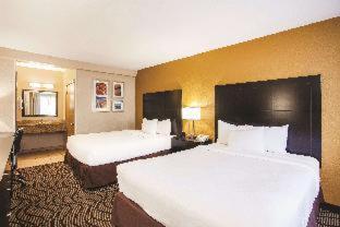 Room #5774914 at La Quinta Inn & Suites by Wyndham Carlsbad - Legoland Area
