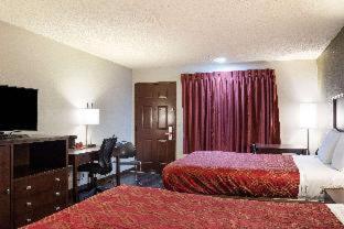 Room #25040608 at Econo Lodge Southeast Milwaukie/Portland