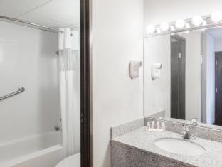 Room #4280722 at Ramada Plaza by Wyndham Albany