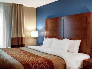 Room #131039308 at Comfort Inn & Suites