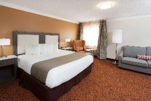 Room #2483333 at Baymont by Wyndham Chicago/Alsip