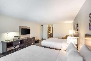Room #431047304 at MainStay Suites Logan Ohio-Hocking Hills