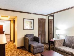 Room #28090315 at Quality Inn & Suites Quakertown - Allentown