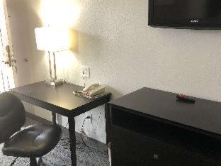 Room #33873906 at Executive Inn & Suites Joaquin