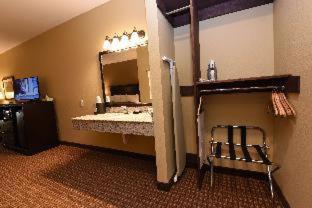 Room #29536518 at Best Western Plus Vintage Valley Inn