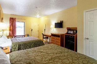 Room #26241306 at Quality Inn & Suites Dickson