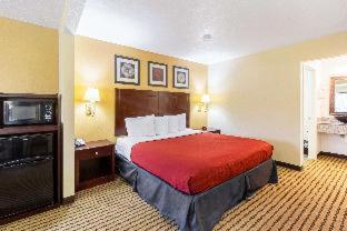 Room #26241307 at Quality Inn & Suites Dickson