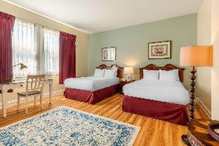 Room #28732909 at The Carriage House Inn Newport
