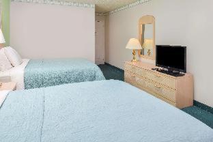 Room #128397706 at Americas Best Value Inn & Suites Bluffton