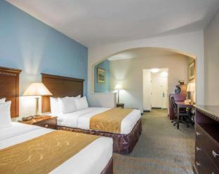 Room #26759015 at Comfort Suites Clovis North
