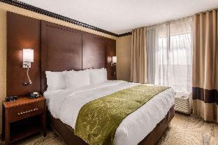 Room #395107910 at Comfort Suites Liberal North