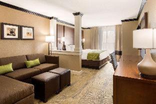 Room #395107910 at Comfort Suites Liberal North