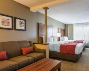 Room #48911210 at Comfort Suites Victorville-Hesperia