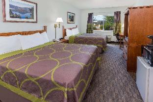 Room #34500916 at Super 8 by Wyndham Central Pt Medford