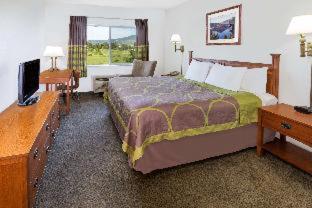 Room #34500920 at Super 8 by Wyndham Central Pt Medford