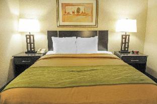 Room #27759006 at Comfort Inn & Suites Alameda at Albuquerque Balloon Fiesta Park