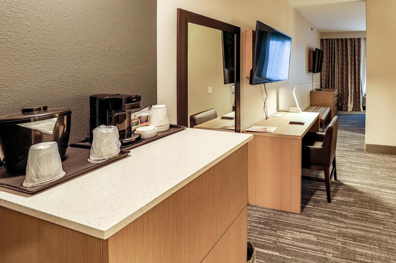 King Studio Suite - Non-Smoking at Country Inn & Suites by Radisson, Nashville Airport, TN