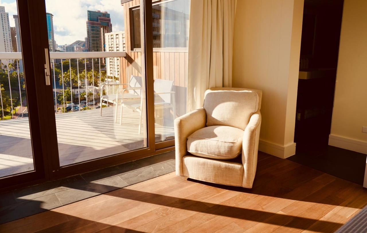 King Suite with Ocean View at The Twin Fin Hotel