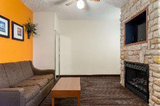 Room #49033908 at Comfort Suites Stevensville - St. Joseph