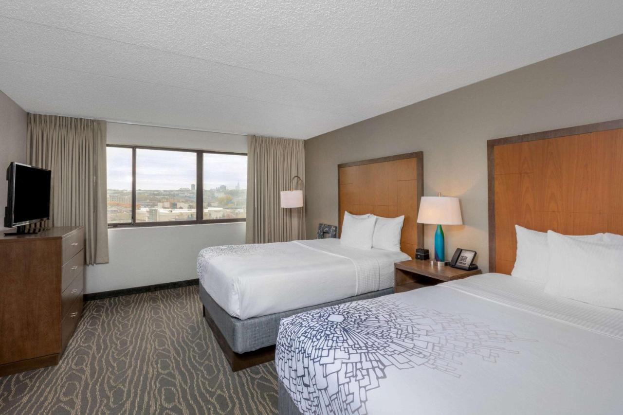 Deluxe Double Room with Sofa Bed at La Quinta Inn & Suites by Wyndham Secaucus Meadowlands