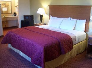 Room #33873906 at Executive Inn & Suites Joaquin