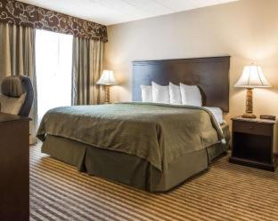 Room #49137210 at Quality Inn & Suites Indiana South