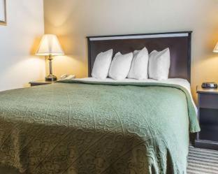 Room #49137211 at Quality Inn & Suites Indiana South