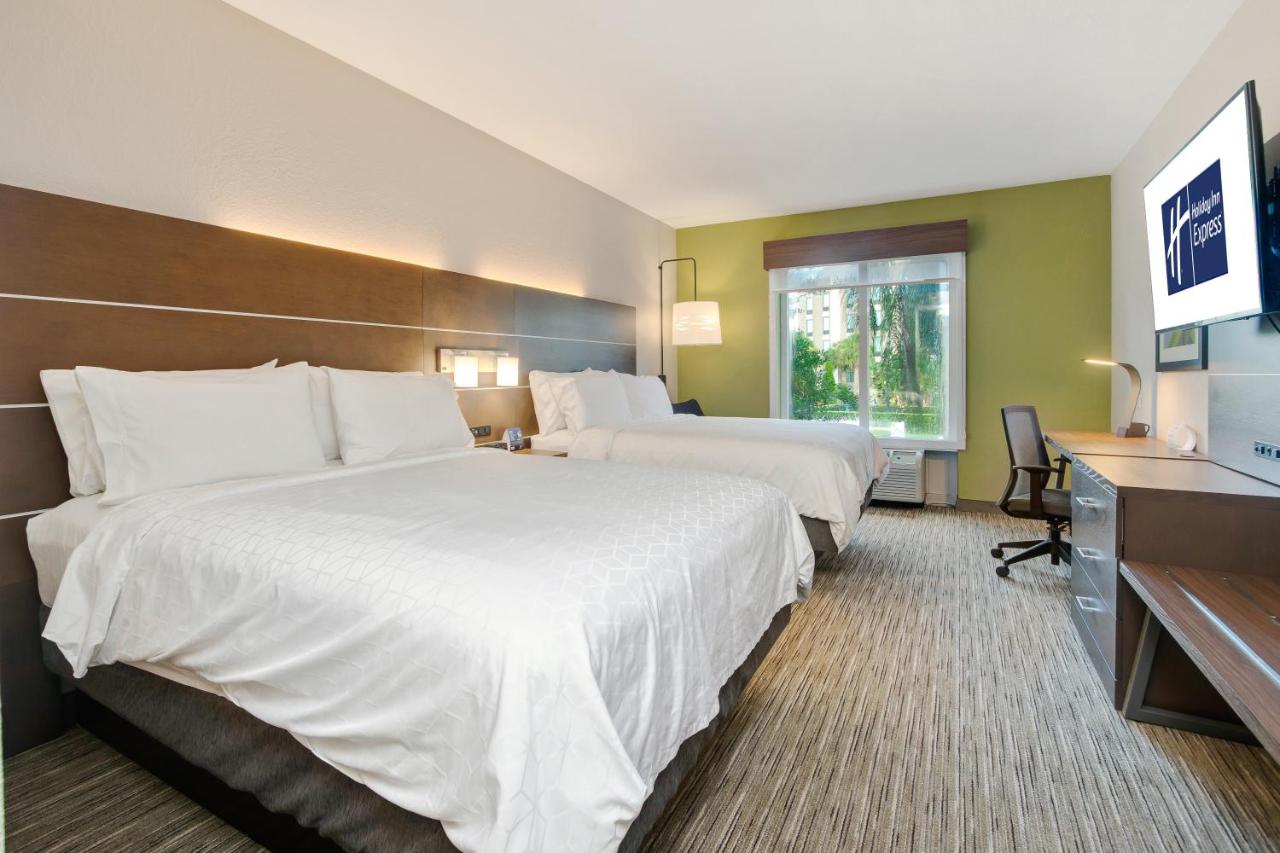 Queen Room with Two Queen Beds at Holiday Inn Express Hotel & Suites Orlando - Apopka by IHG