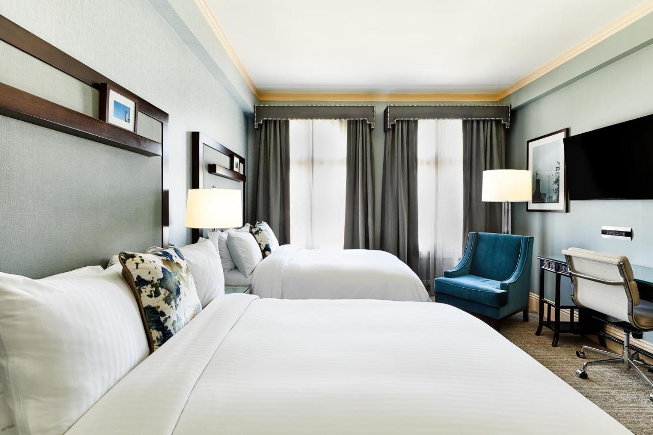 Deluxe Double Room at Hotel Shattuck Plaza