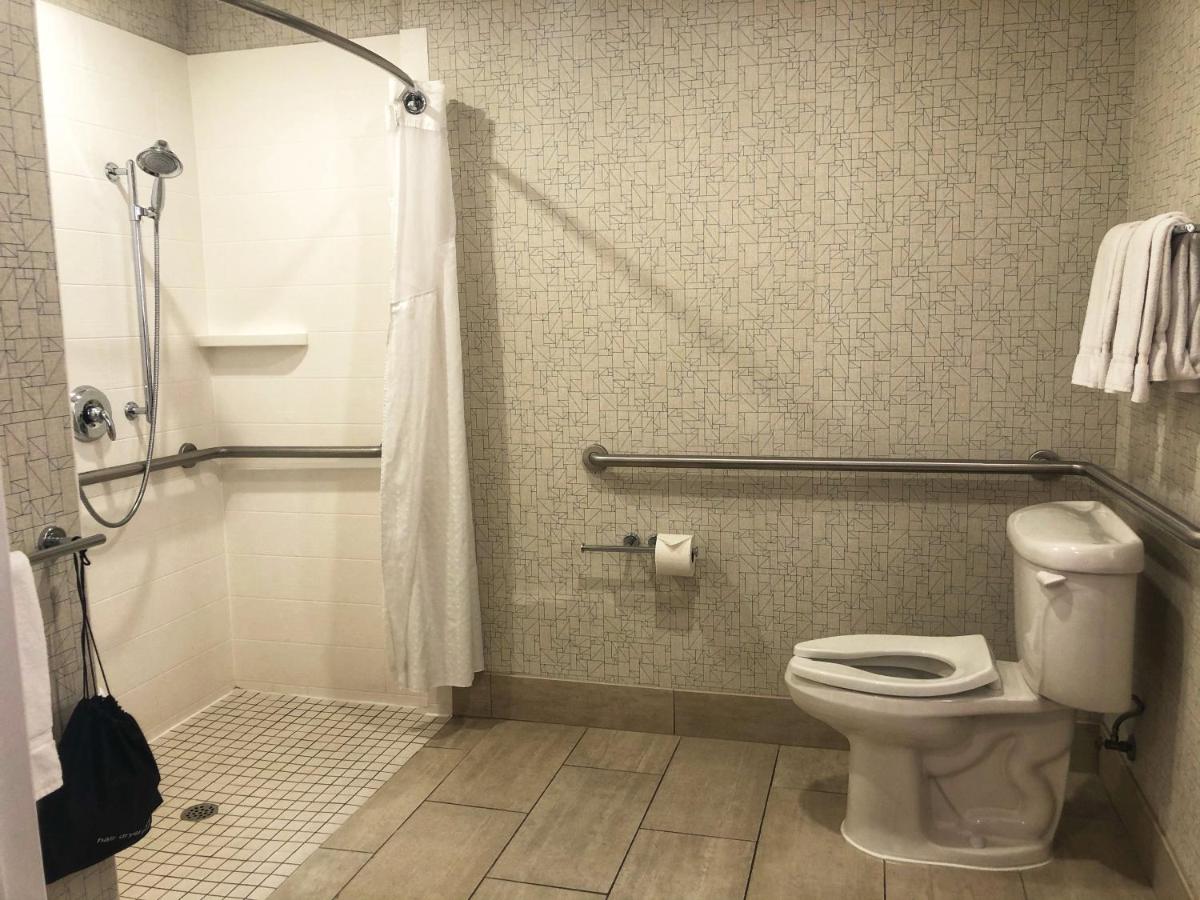 Twin Room - Mobility Access/Hearing Accessible at Holiday Inn Express & Suites El Dorado Hills by IHG