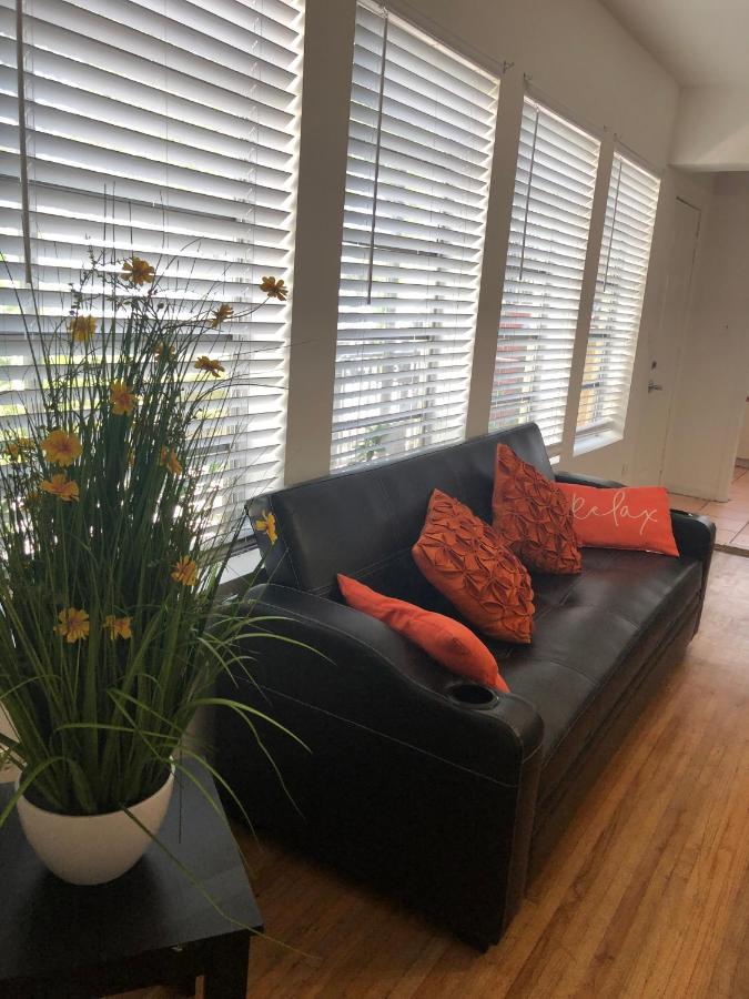 Two Bedrooms Family Suite with Kitchenette - Free Parking at Beach Place Hotel