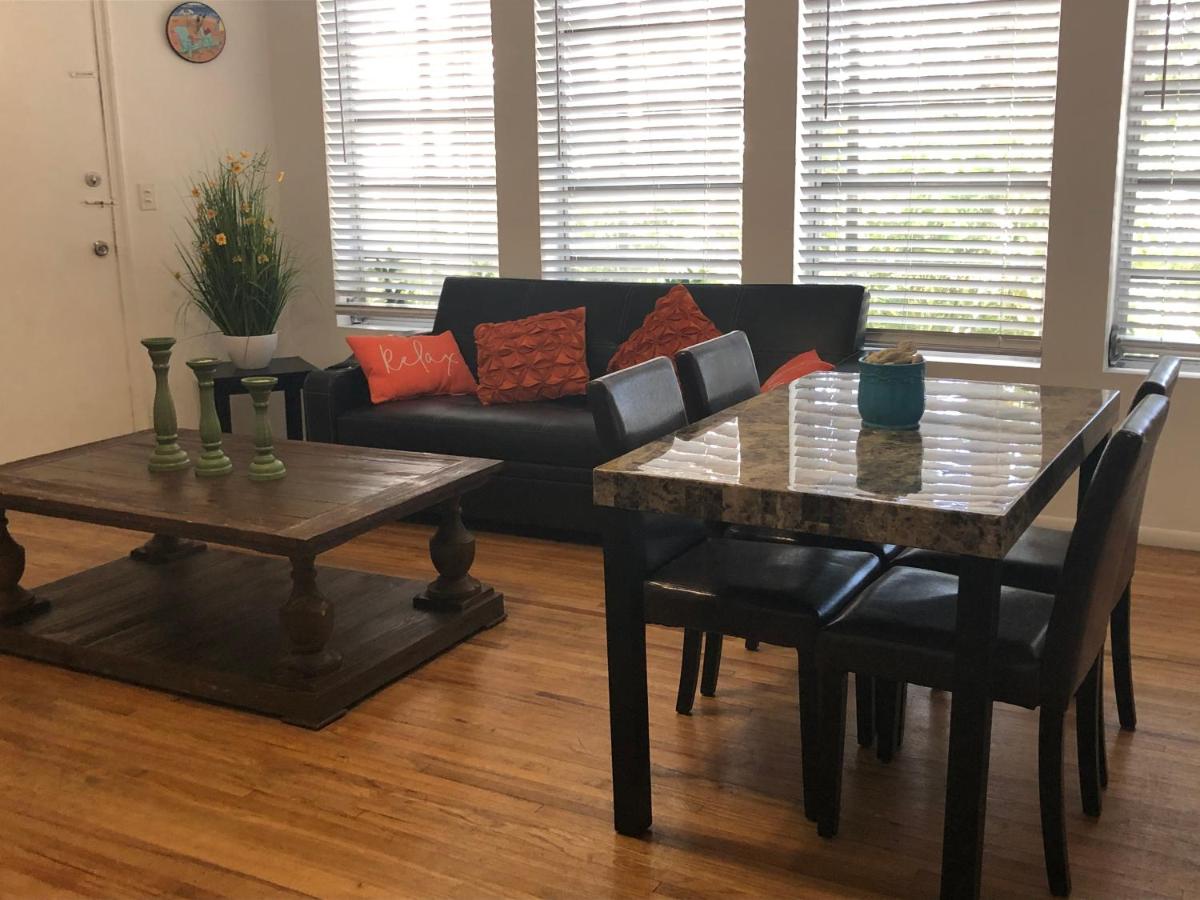 Two Bedrooms Family Suite with Kitchenette - Free Parking at Beach Place Hotel