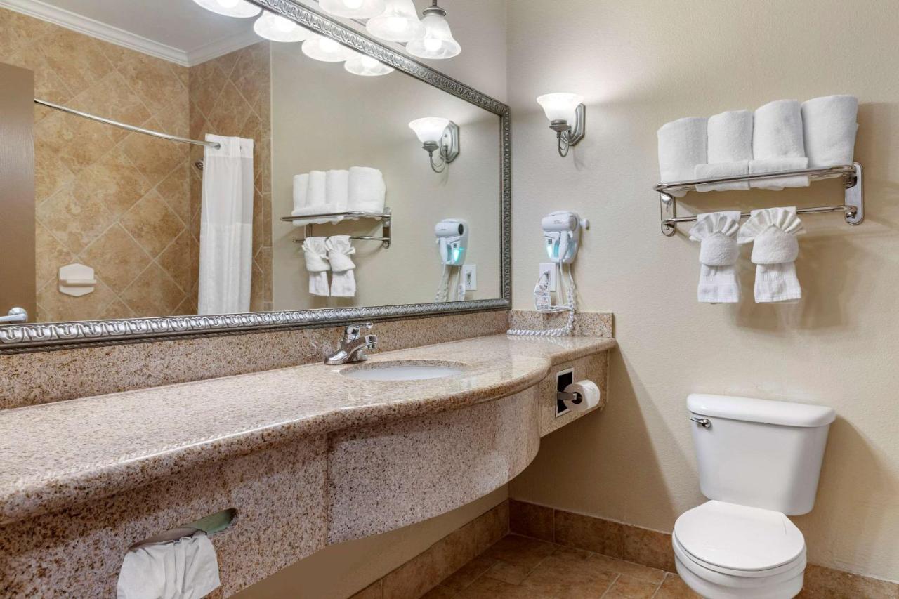 King Suite at Comfort Suites Lufkin