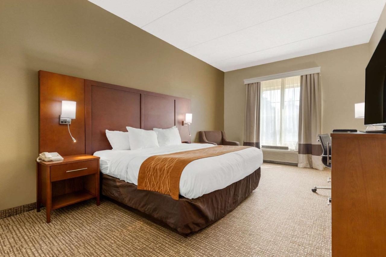 King Room - Non-Smoking at Comfort Inn & Suites Cordele