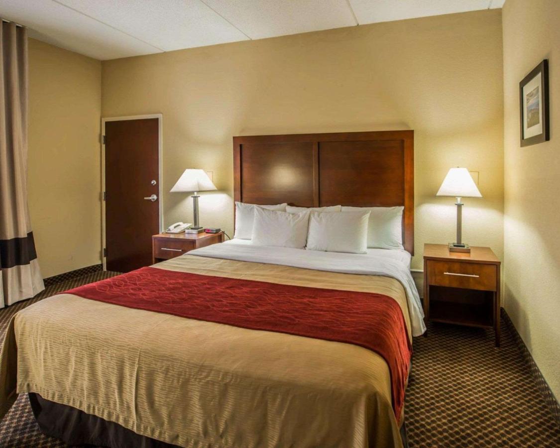 Room #672667008 at Comfort Inn & Suites Morganton South