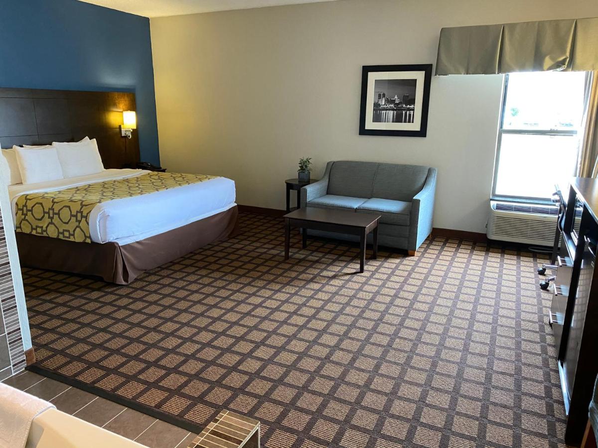Deluxe King Suite - Non-Smoking at Baymont by Wyndham Morton
