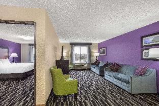 Room #5749650 at La Quinta Inn & Suites by Wyndham Norwich-Plainfield-Casino