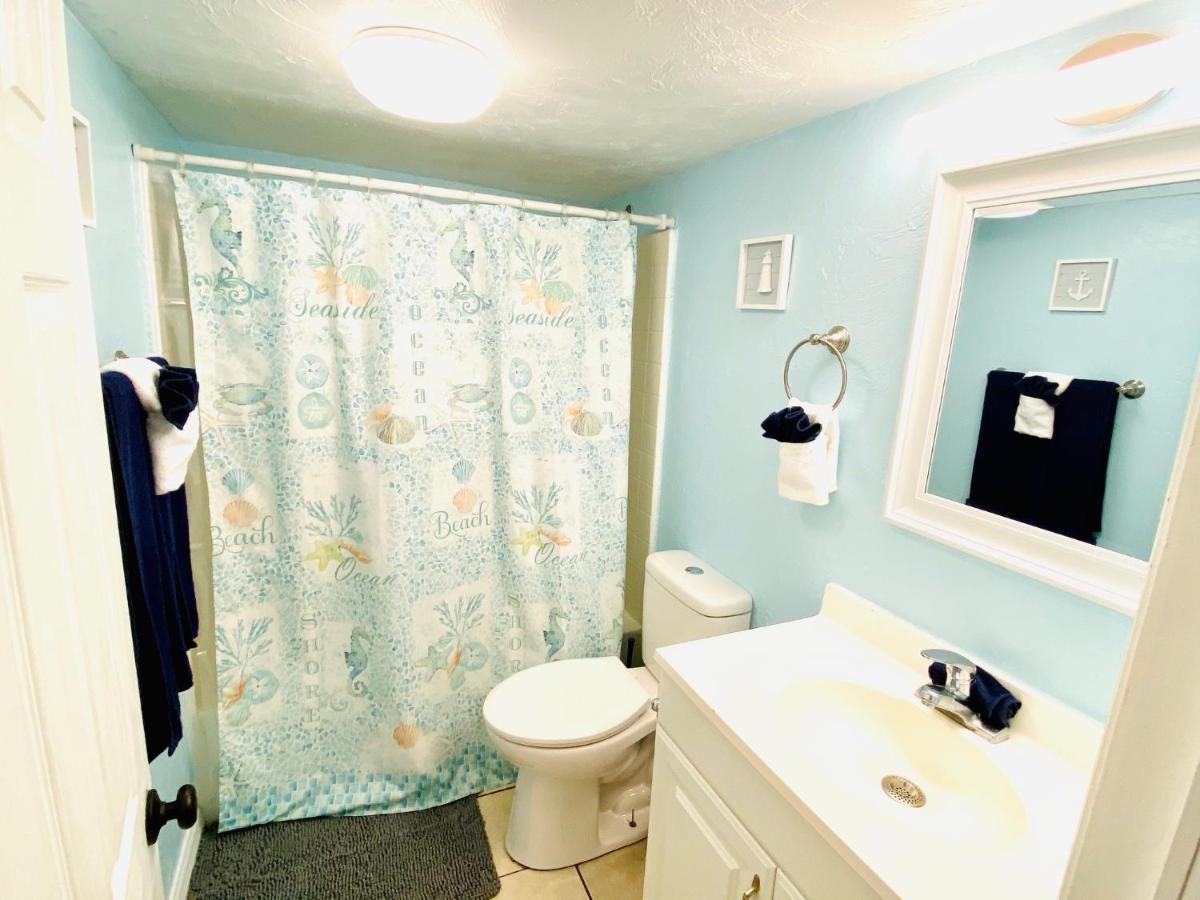 Deluxe Double or Twin Room at Sun Deck Inn and Suites