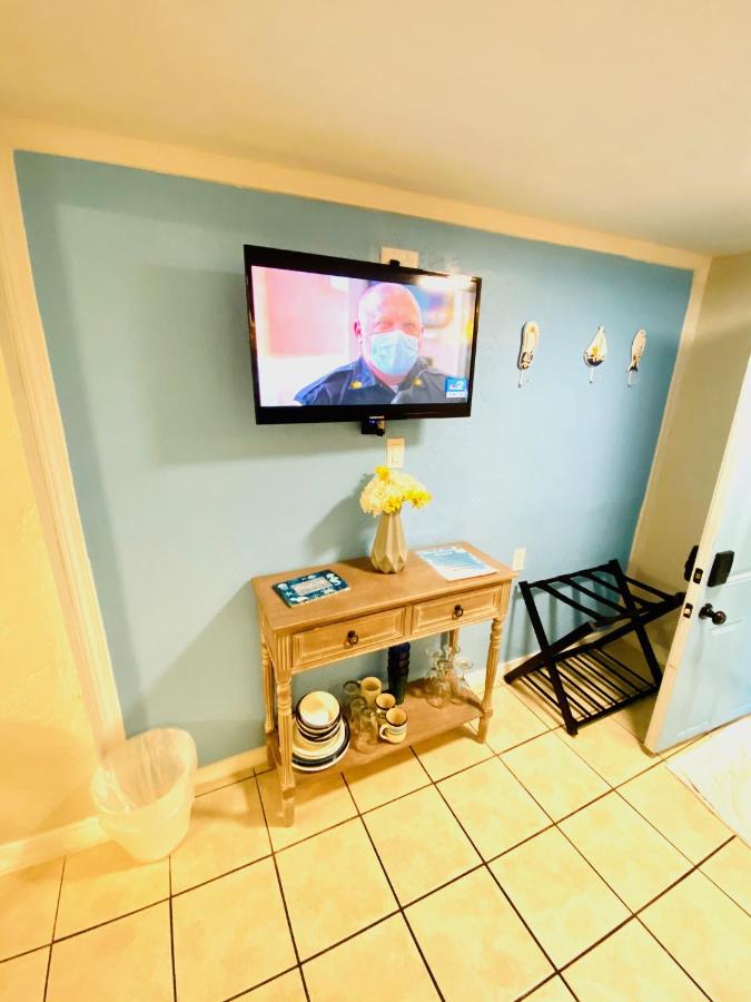 Deluxe Double or Twin Room at Sun Deck Inn and Suites