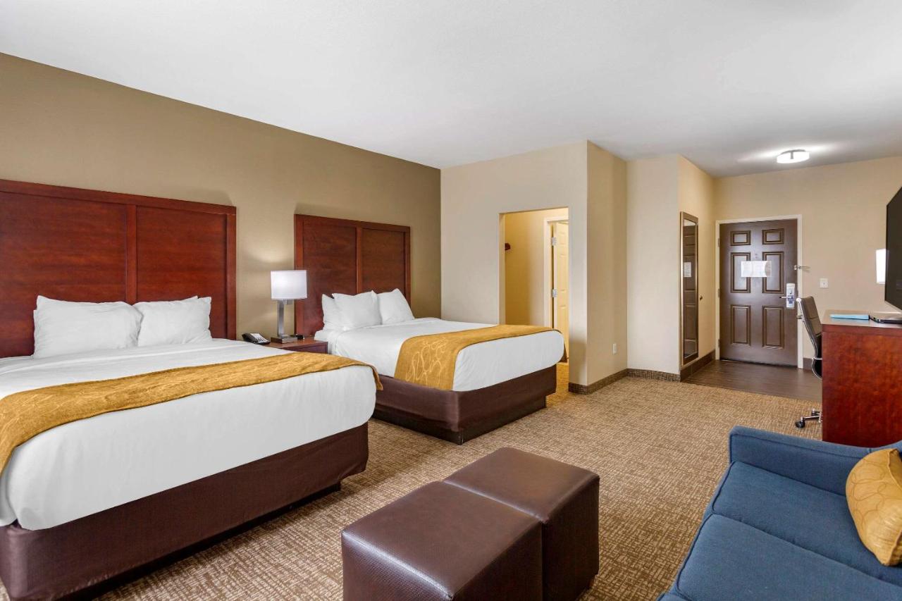 Queen Room with Two Queen Beds - Non-Smoking at Comfort Suites Clarksville near Governors Square Mall